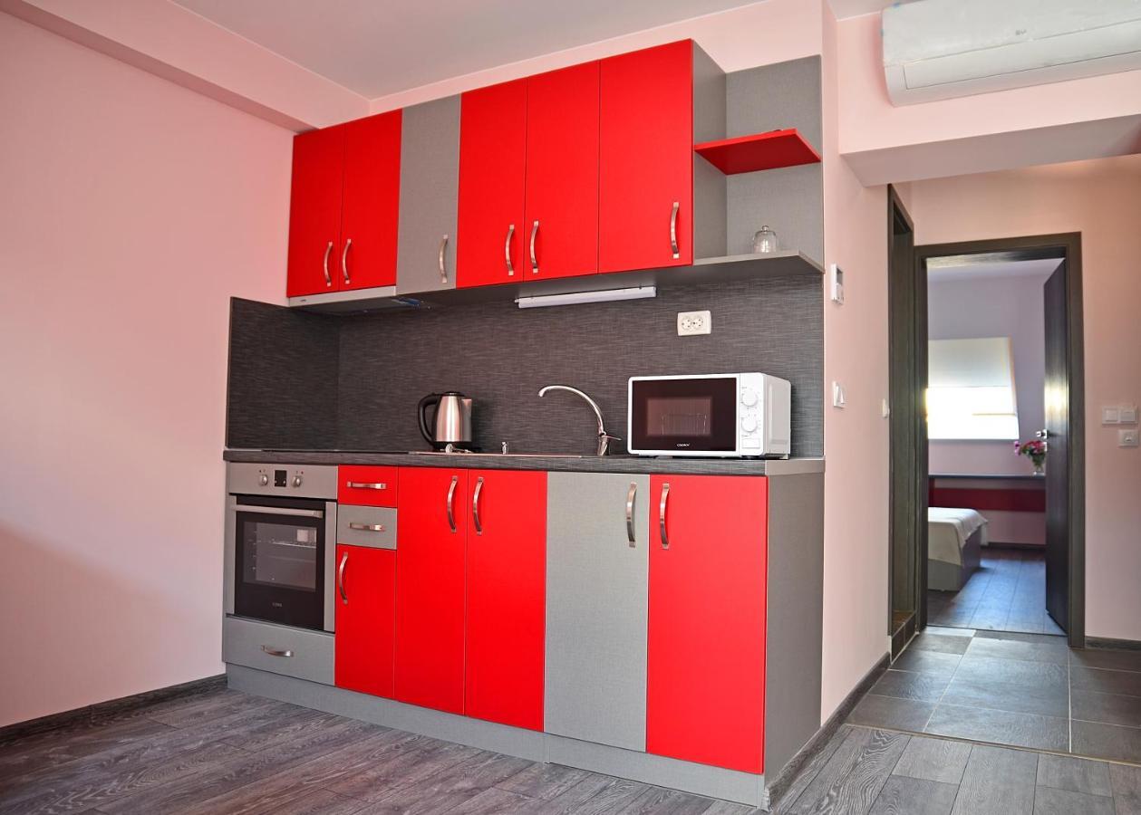Visito Aparthouse מלון דירות 2*